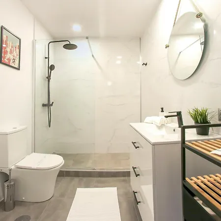 Ferienhaus Beautiful Spacious 1 Bedroom With A Pool, Marina Palace 608 *