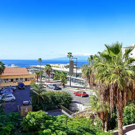 Ferienhaus Beautiful Spacious 1 Bedroom With A Pool, Marina Palace 608