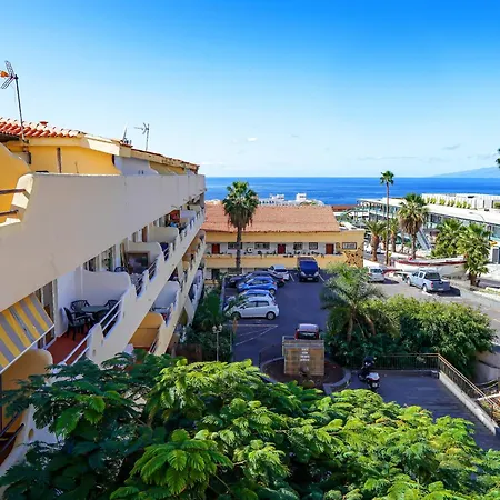 Ferienhaus Beautiful Spacious 1 Bedroom With A Pool, Marina Palace 608 *