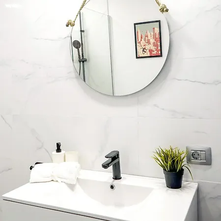 펜션 Beautiful Spacious 1 Bedroom With A Pool, Marina Palace 608 플라야 파라이소